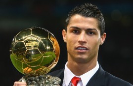 电子竞技-Uzi关键节点回归赛场，篮网带队取胜！