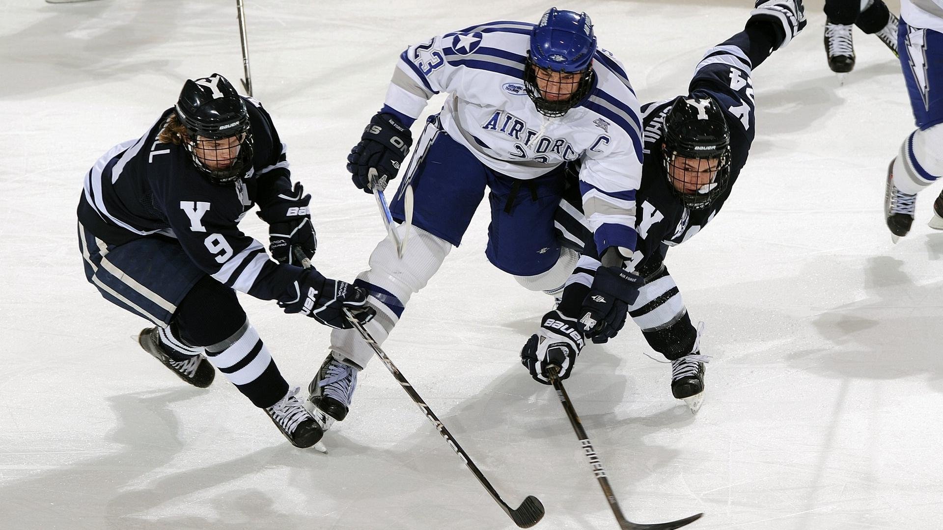 穆古鲁扎爆冷击败巴黎圣日耳曼，回归赛场引爆全场！